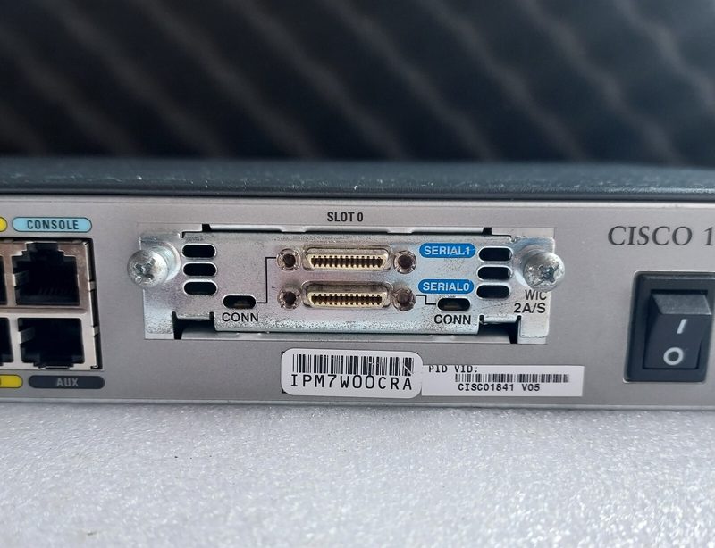 Модуль Cisco WIC-2A/S — фото 1