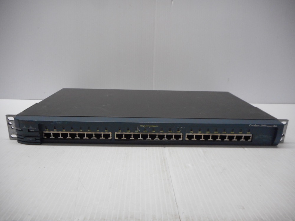 Коммутатор Cisco WS-C2924-XL-EN — фото 1