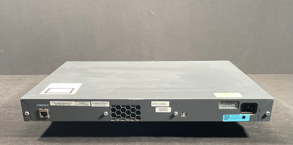 Коммутатор Cisco WS-C2960-48PST-S — фото 3