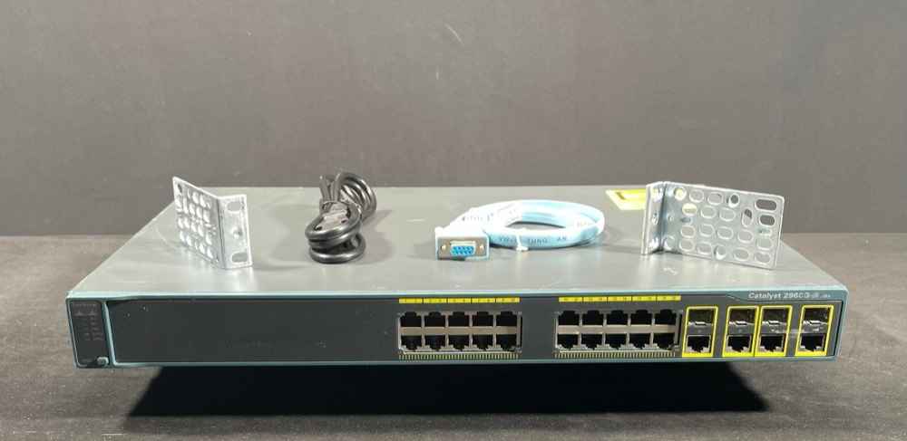Коммутатор Cisco WS-C2960G-24TC-L — фото 1