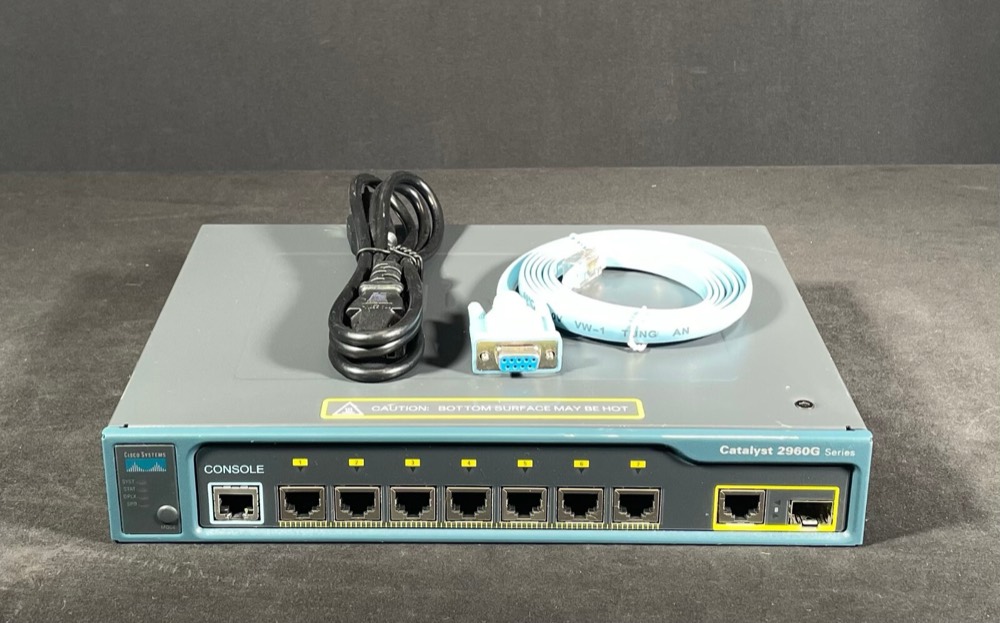 Коммутатор Cisco WS-C2960G-8TC-L — фото 1