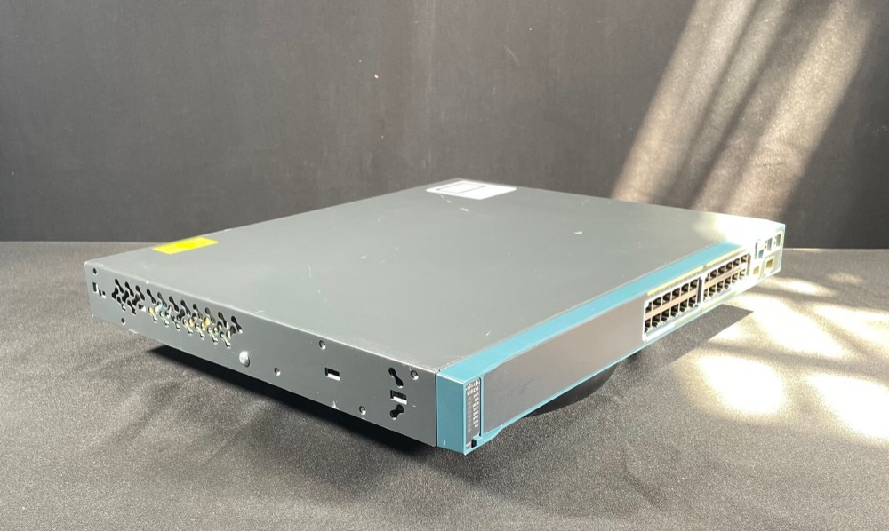 Коммутатор Cisco WS-C2960S-24PD-L — фото 2