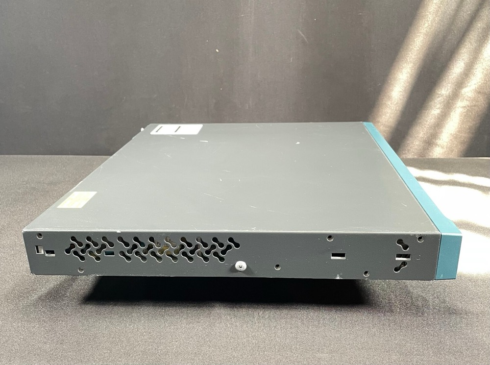 Коммутатор Cisco WS-C2960S-24PD-L — фото 3