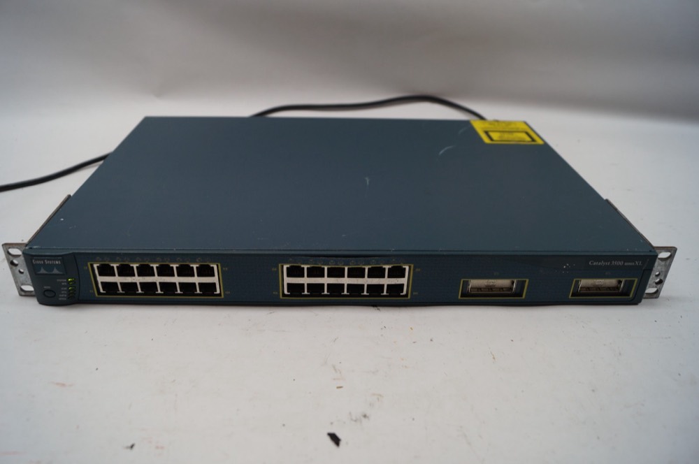 Коммутатор Cisco WS-C3524-PWR-XL-EN (ШУМИТ ФАН) — фото 1