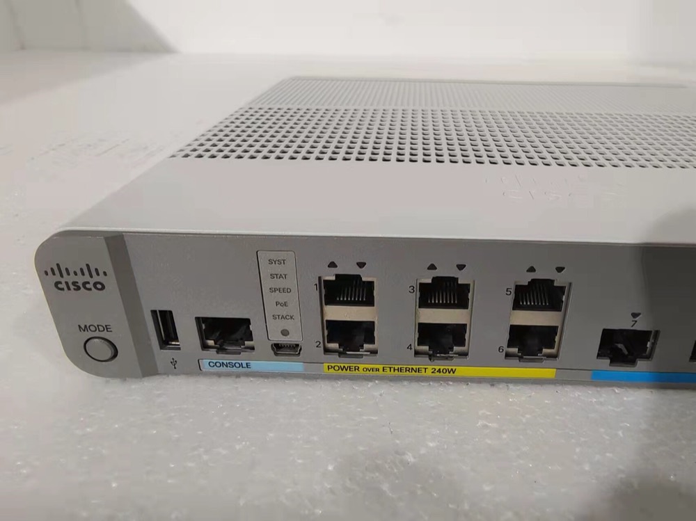 Коммутатор Cisco WS-C3560CX-8XPD-S ОТКРЫТЫЙ КОРОБ — фото 2