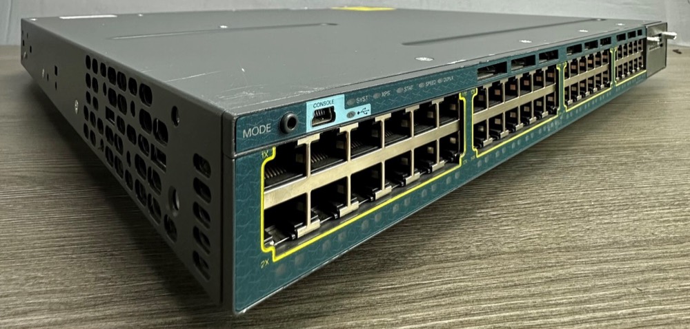 Коммутатор Cisco WS-C3560X-48T-S — фото 2