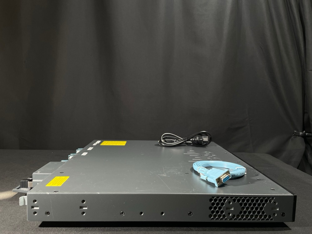 Коммутатор Cisco WS-C3650-12X48UQ-S — фото 2