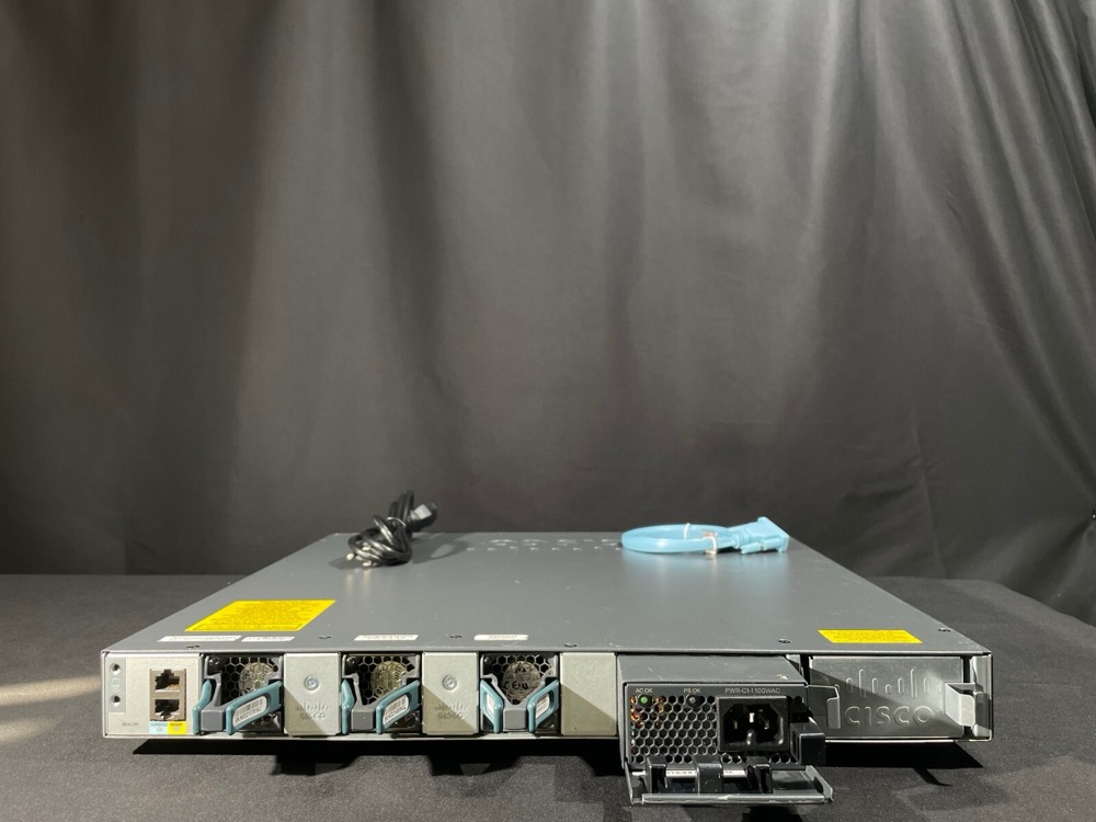 Коммутатор Cisco WS-C3650-12X48UQ-S — фото 3