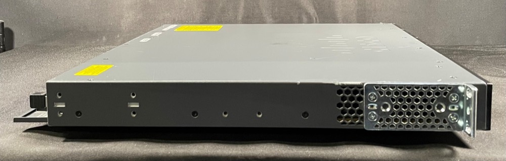 Коммутатор Cisco WS-C3650-24PD-S — фото 3