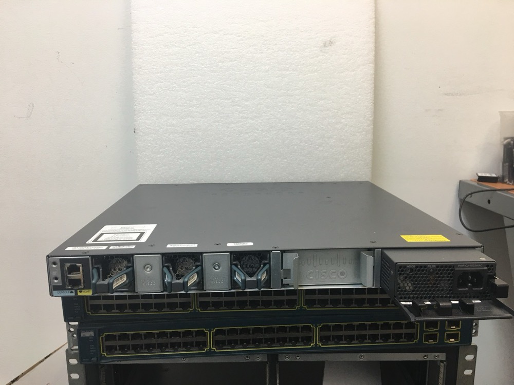 Коммутатор Cisco WS-C3650-48FD-S — фото 3