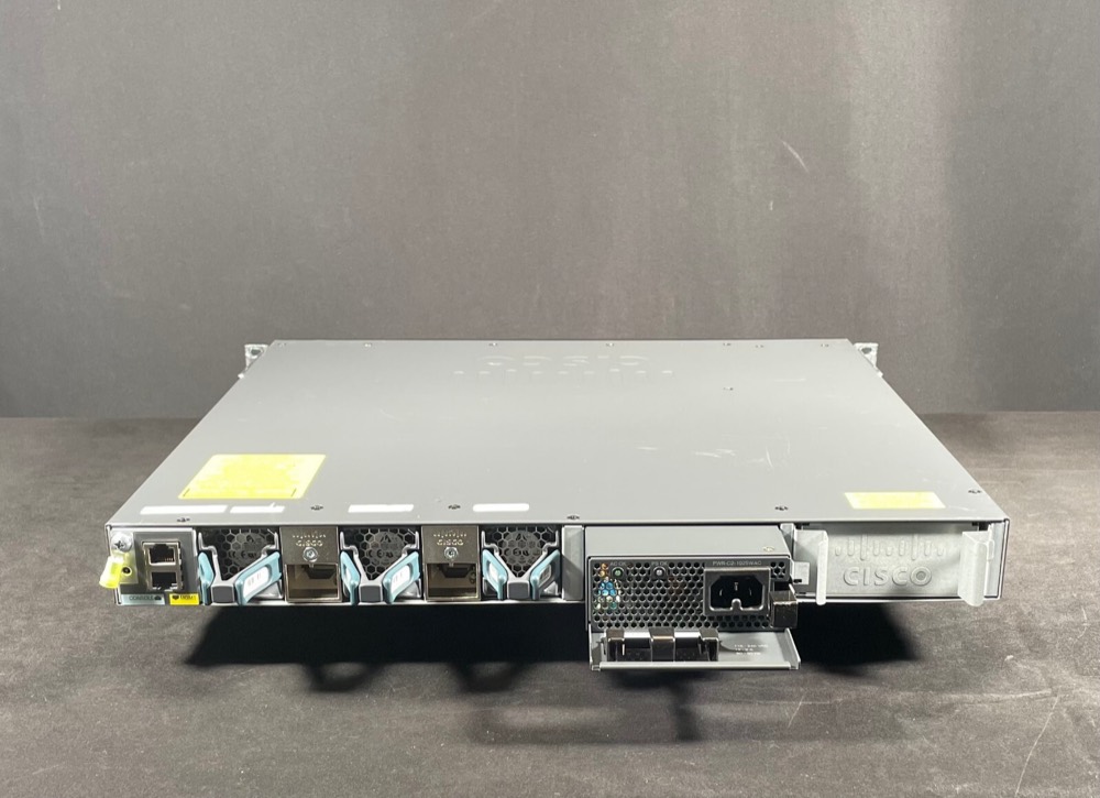 Коммутатор Cisco WS-C3650-48FQ-L — фото 3