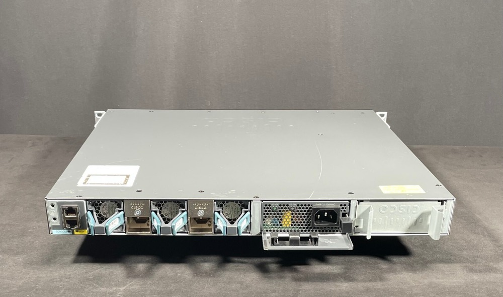 Коммутатор Cisco WS-C3650-48TQ-L — фото 3