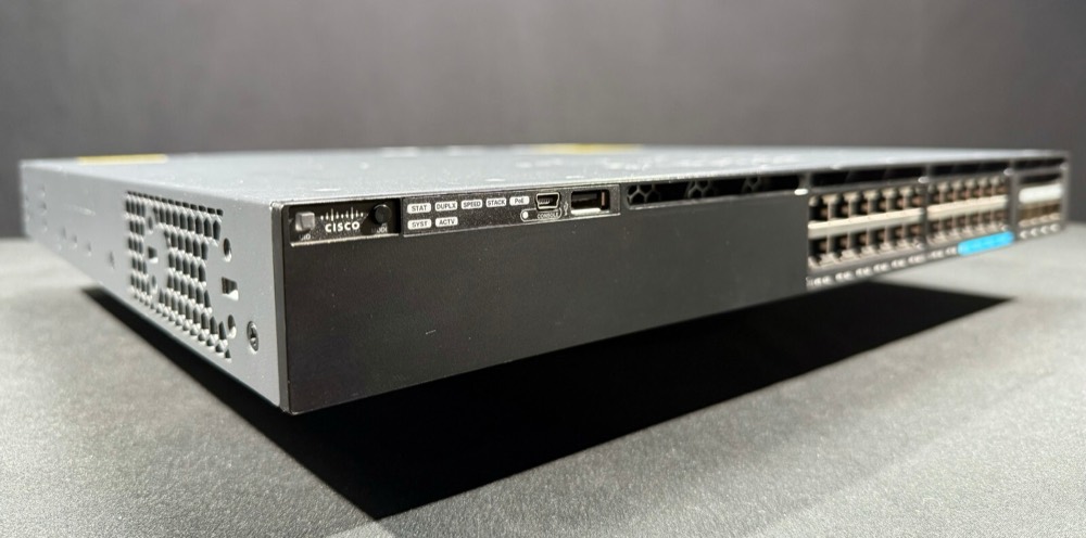 Коммутатор Cisco WS-C3650-8X24UQ-L — фото 2