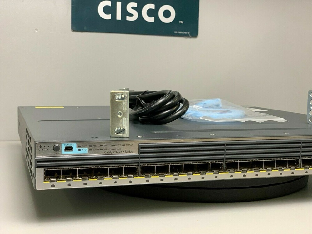 Коммутатор Cisco WS-C3750X-24S-S — фото 2