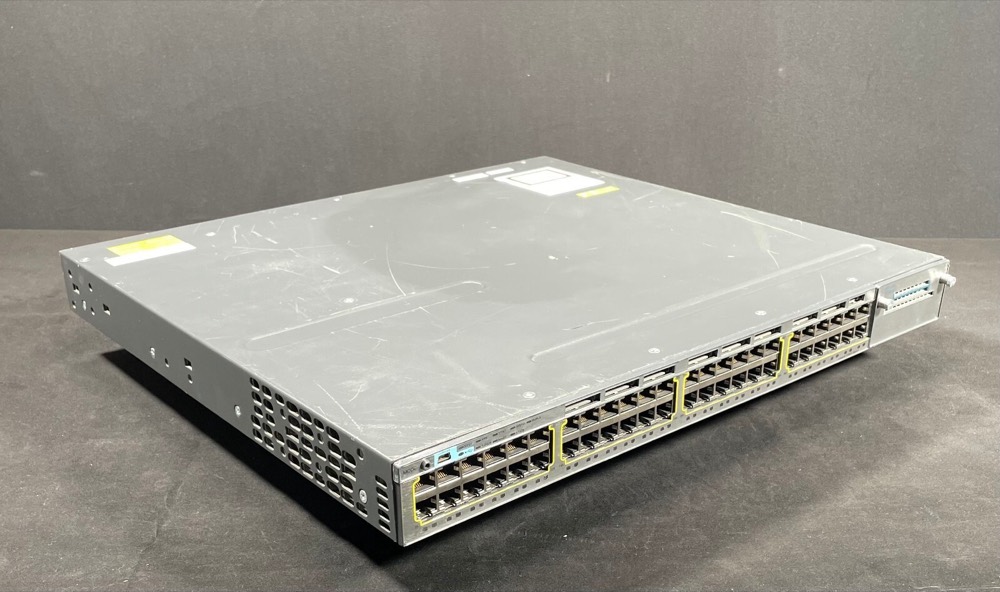 Коммутатор Cisco Catalyst 3750X 48×GE, IP Services (WS-C3750X-48T-E) — фото 2
