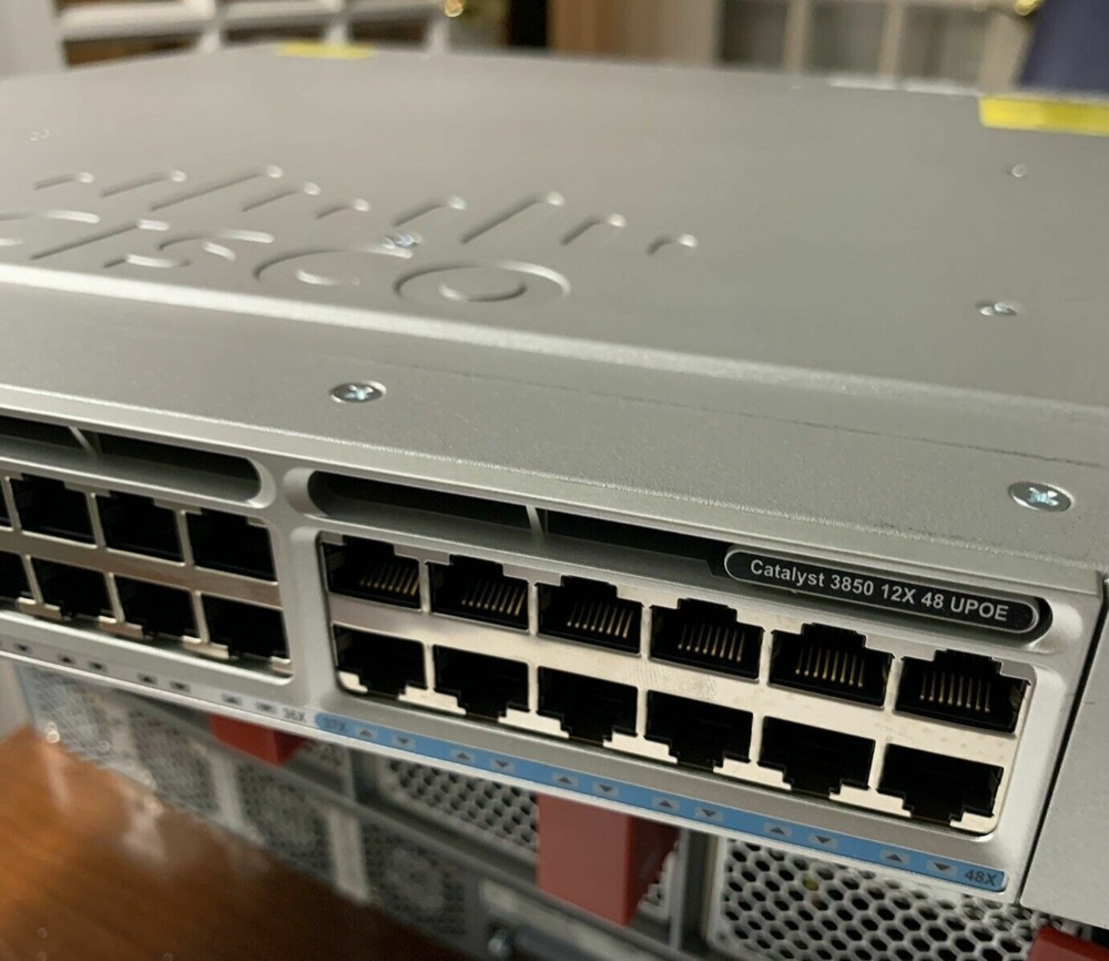 Коммутатор Cisco WS-C3850-12X48U-L — фото 1