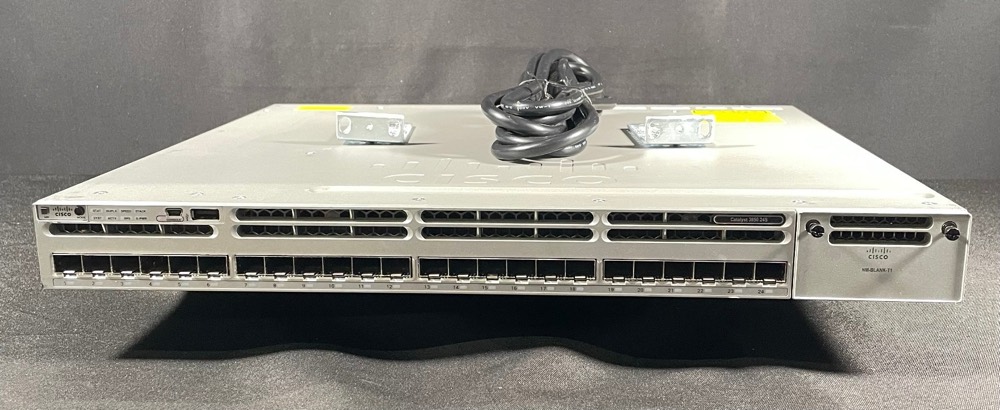 Коммутатор Cisco WS-C3850-24S-E — фото 1