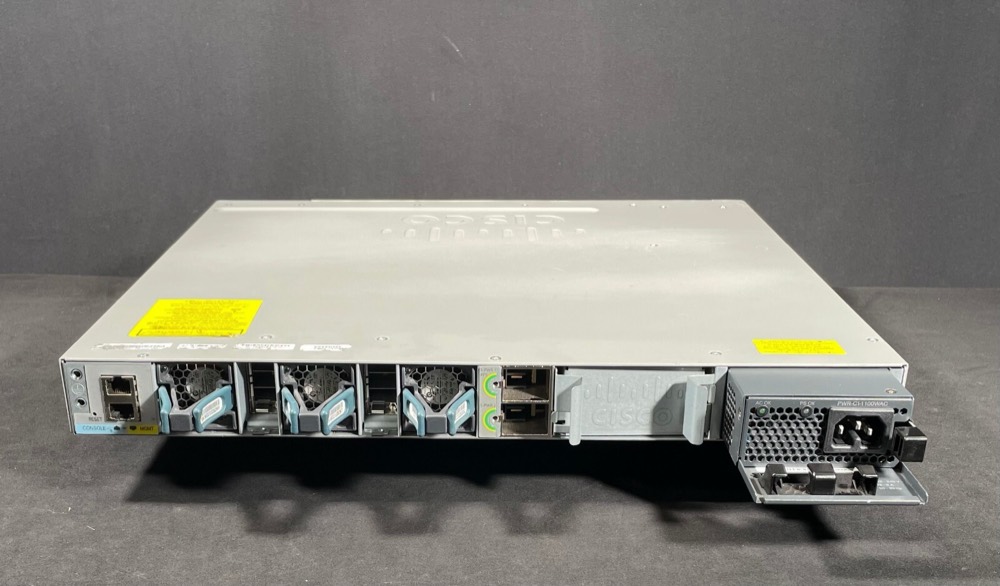 Коммутатор Cisco WS-C3850-24U-L — фото 3