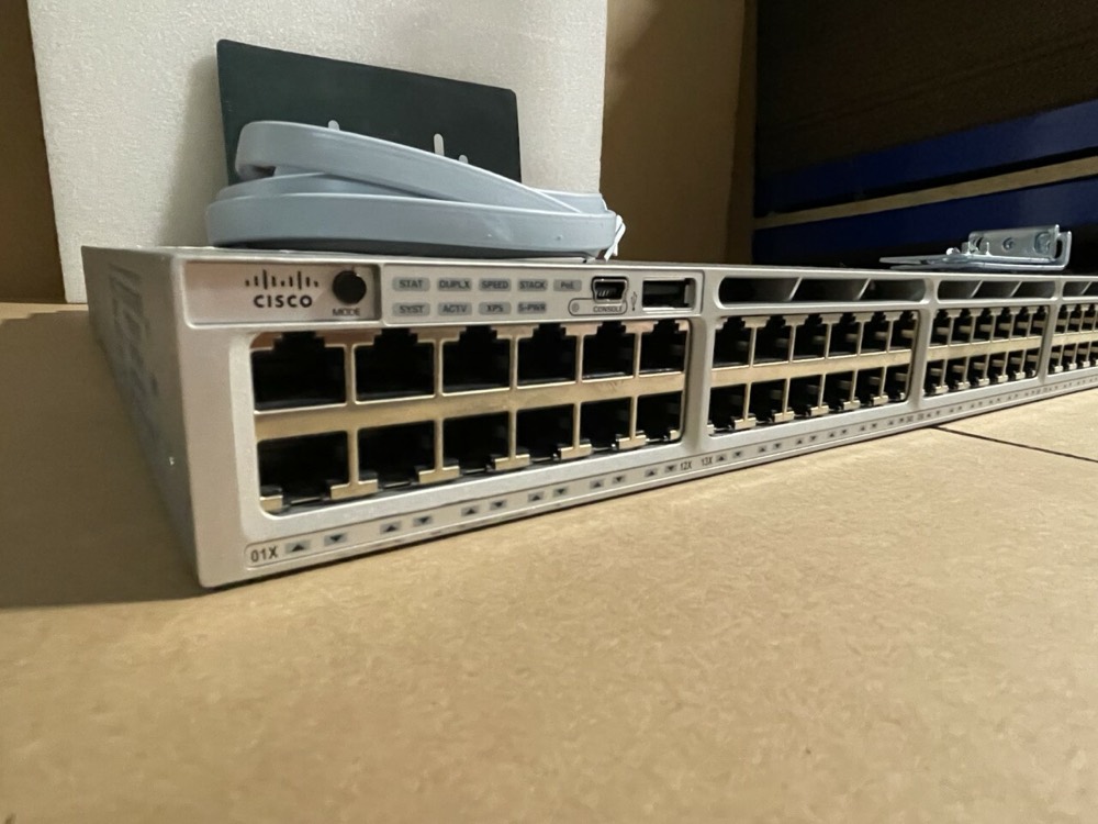 Коммутатор Cisco WS-C3850-48F-S — фото 3
