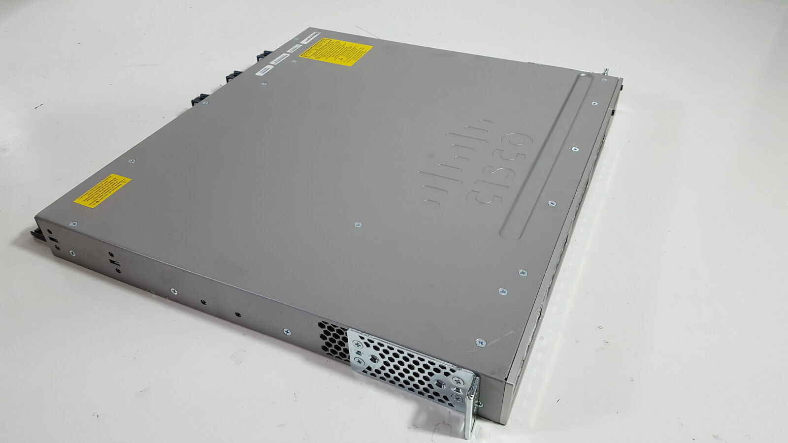 Коммутатор Cisco WS-C3850-48T-L — фото 3