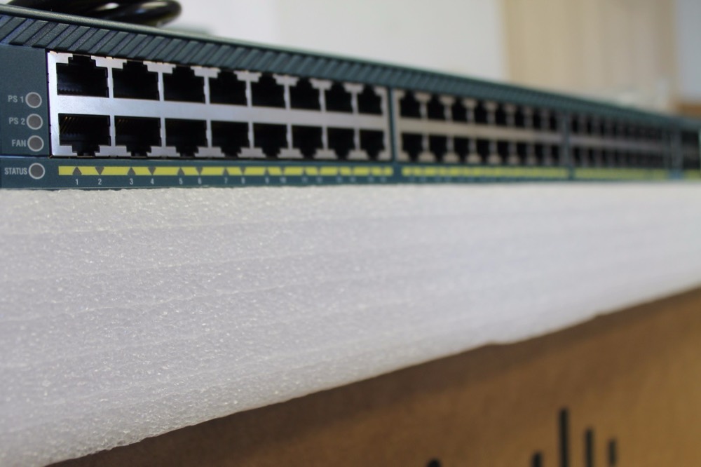 Коммутатор Cisco WS-C4948 — фото 1
