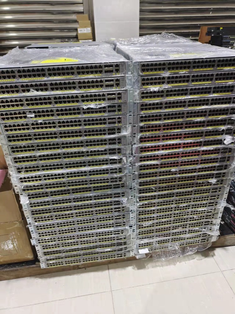Коммутатор Cisco WS-C4948E-S — фото 1