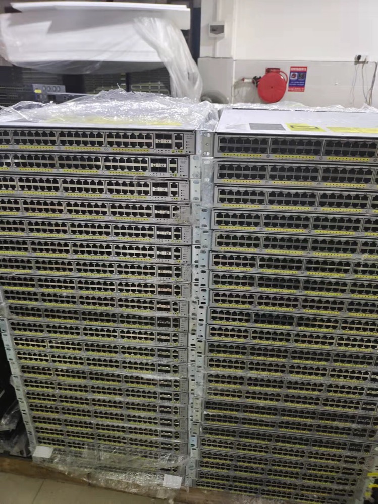 Коммутатор Cisco WS-C4948E-S — фото 3