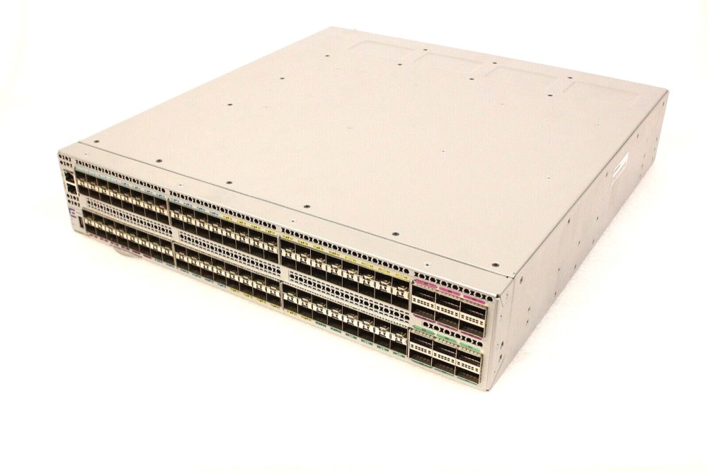 Трансивер Brocade EXTREME XBR-VDX6940-64S-AC-F 96x 10GbE SFP+12x40GbE 2xPSU 80-1008535-07 — фото 1