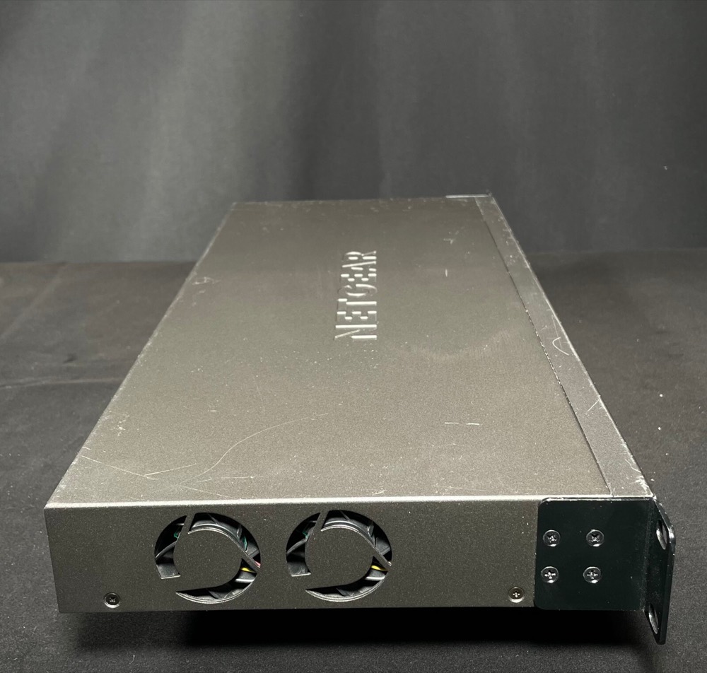 Коммутатор Netgear XS716T-100NES — фото 3