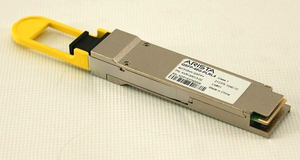 Трансивер Arista XVR-00013-02 QSFP-40G-PLRL4 40G QSFP+ optic, up to1km SMF. — фото 1