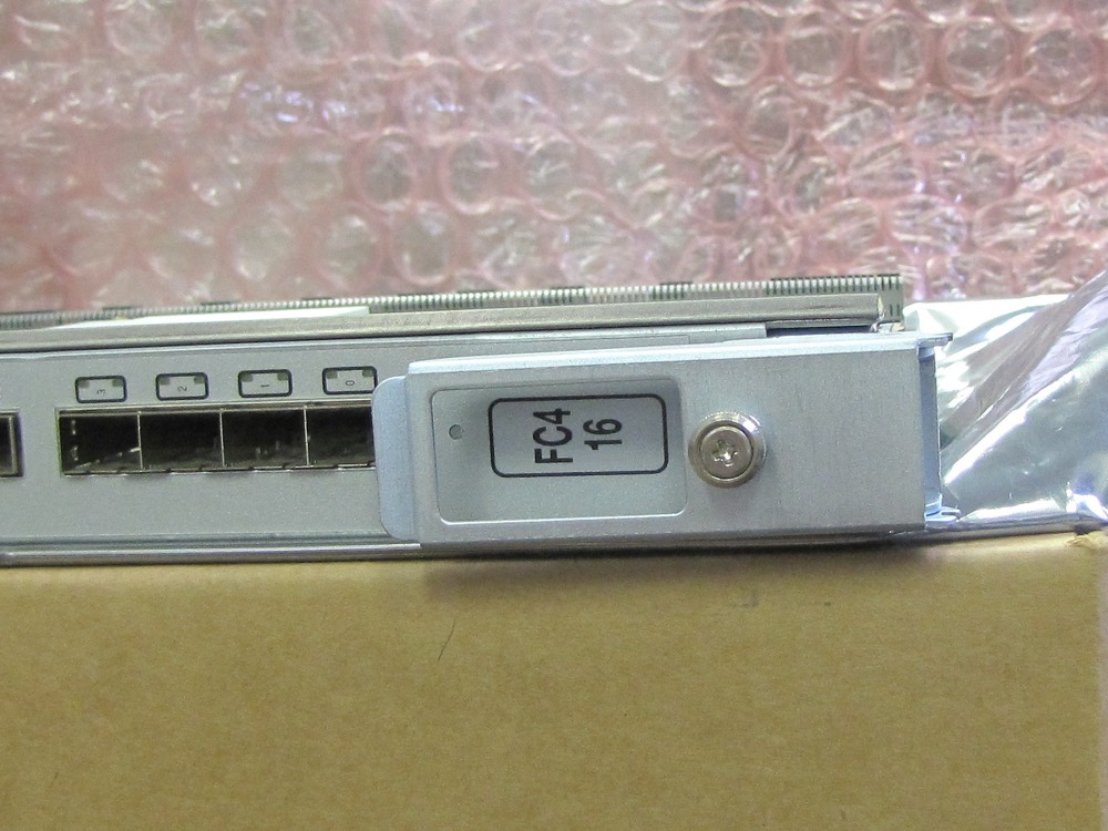 Коммутатор Fibre Channel Brocade 48000 — директор 4G (легаси) — фото 1