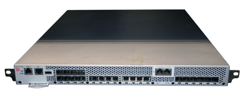 Extension-коммутатор Fibre Channel Brocade 7800 — FC + FCIP extension — фото 1