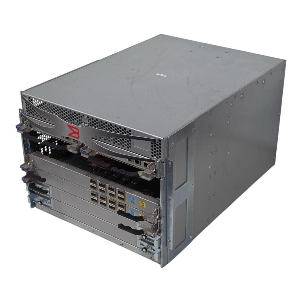 Директор Fibre Channel Brocade X6-4 — директор Gen6 32G, 4 слота — фото 1