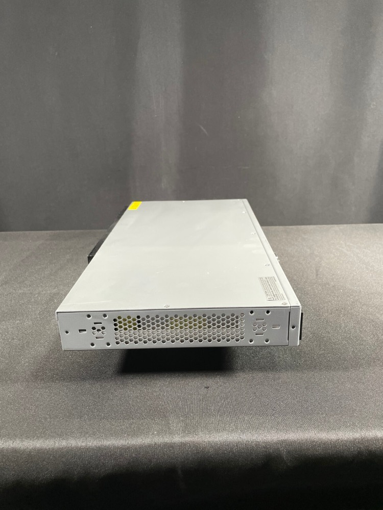 Access-роутер Juniper ACX1100 — компактный access-роутер — фото 4
