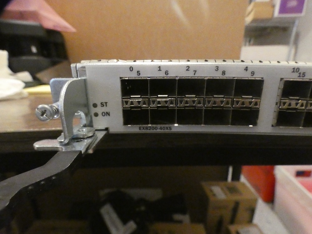 Коммутатор Juniper EX8200 — модульный коммутатор (легаси) — фото 2