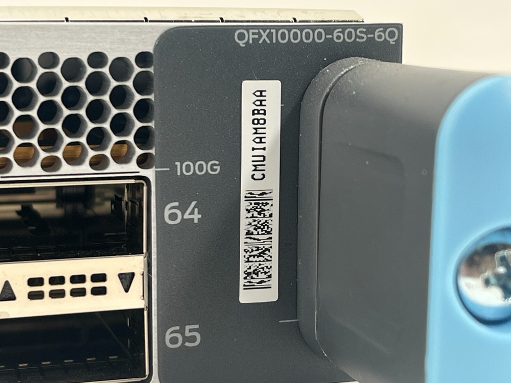 Коммутатор Juniper QFX10000 — модульный шасси-spine 100G — фото 2