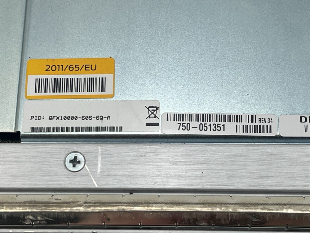 Коммутатор Juniper QFX10000 — модульный шасси-spine 100G — фото 3