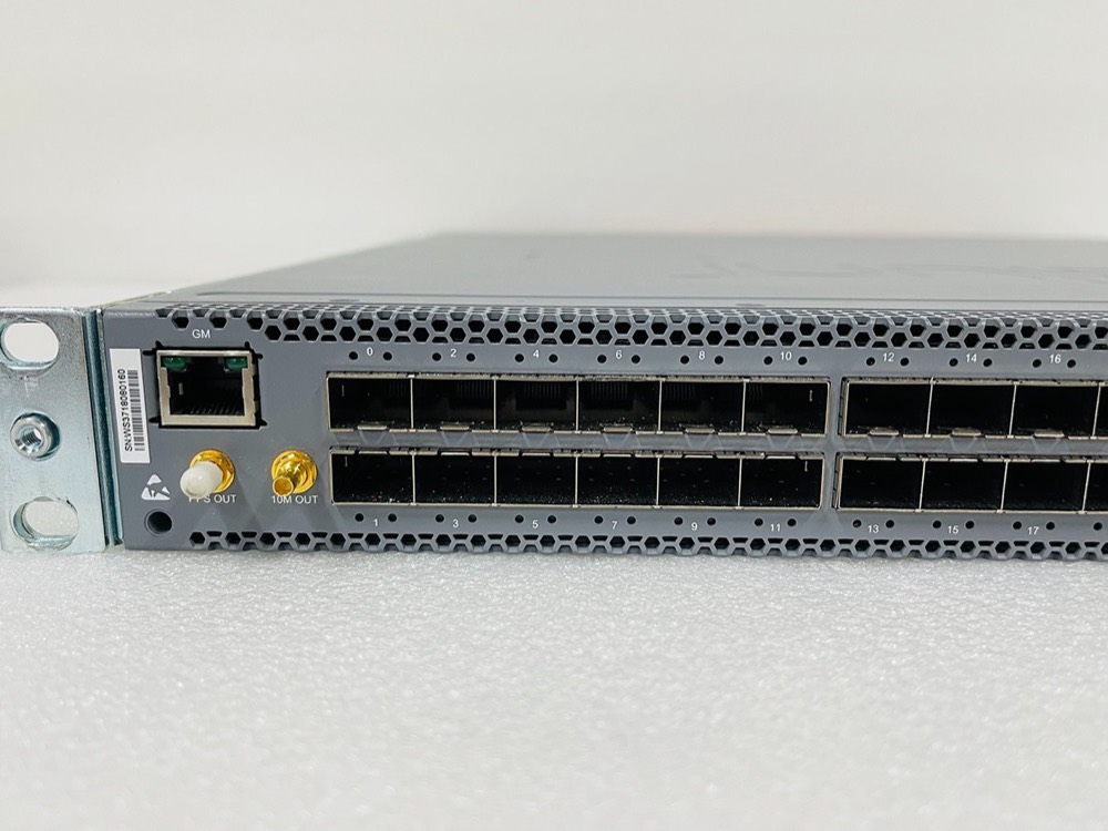 Коммутатор Juniper QFX5110 — 48×10/25G + 100G leaf — фото 3