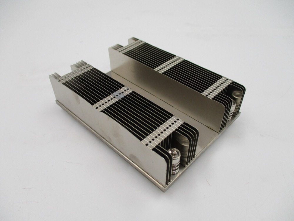 Радиатор Supermicro 1U Passive Proprietary Middle-Air-Channel CPU Heat Sink Socket LGA2011 Narrow ILM (SNK-P0047PSM) — фото 2