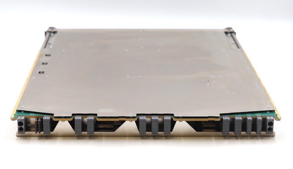 Маршрутизатор Juniper MX2K-MPC6E — фото 2