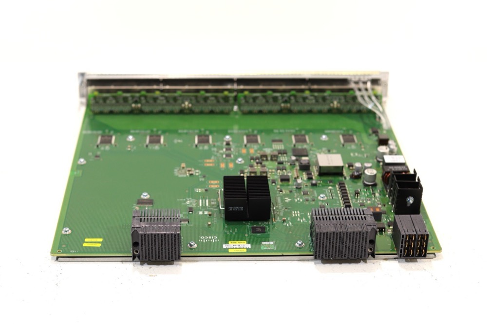 Модуль Cisco C9400-LC-48U — фото 3