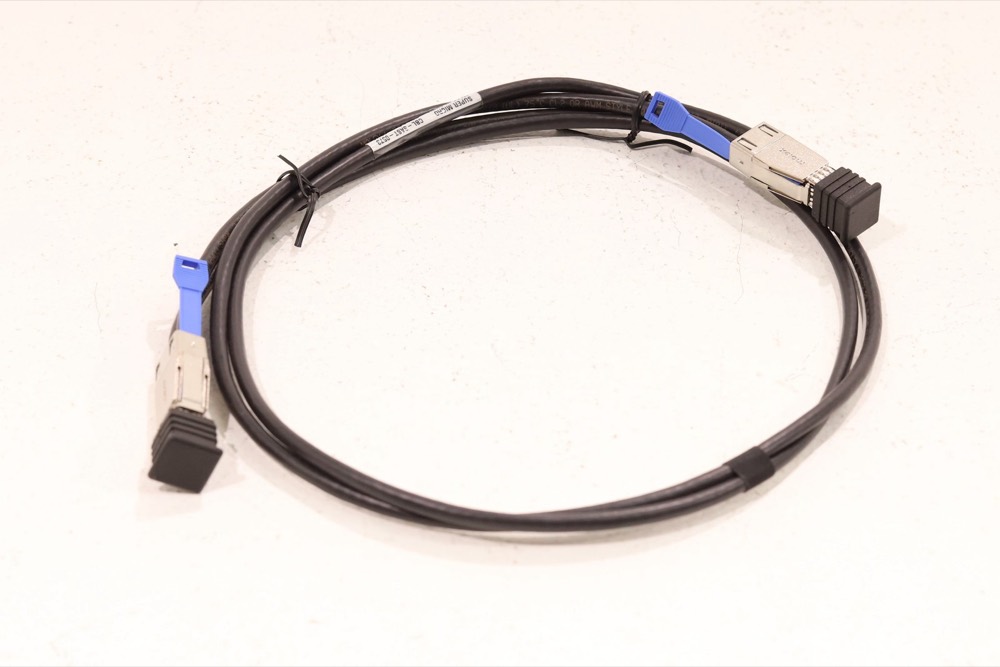 Кабель Supermicro External MiniSAS HD to External MiniSAS HD 1m Cable (CBL-SAST-0573) — фото 1