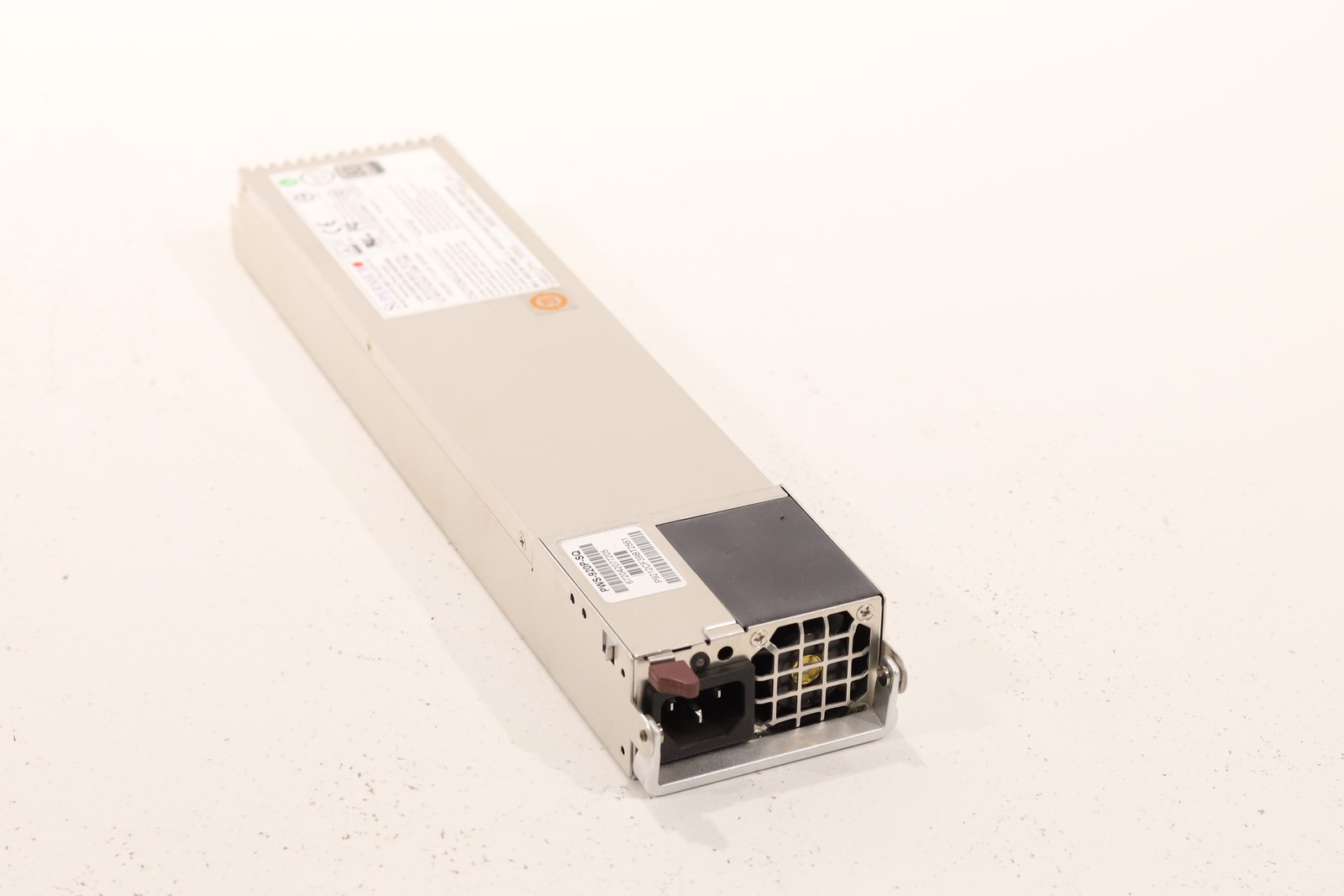 Блок питания Supermicro 920 Вт 1U с PFC и PMBus (PWS-920P-SQ) — фото 2