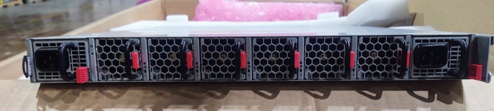 Коммутатор Mellanox MSN4700-WS2RO — 32×QSFP-DD 400G — фото 2