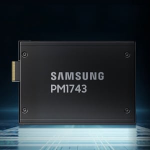 SSD Samsung 15.36TB PM1743 NVMe U.2 (серверный накопитель, MZWLO15THBLA-00B07) — фото 1